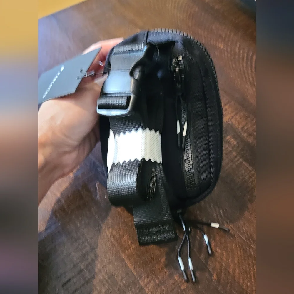 Fabletics Mini Bag New - Picture 11 of 14